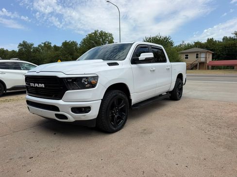 Used 2020 RAM 1500 Big Horn AWD/4WD image 4