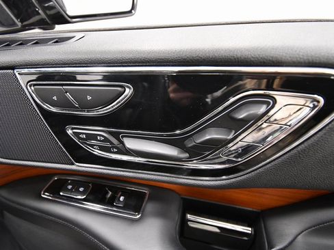 Used 2020 Lincoln Navigator Reserve w/ Equipment Group 208A image 22