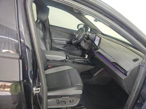 Used 2023 Volkswagen ID.4 Pro S AWD/4WD image 21