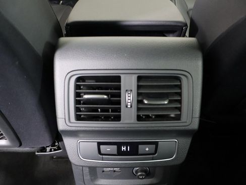 Used 2023 Audi Q5 2.0T Premium w/ Convenience Package image 24