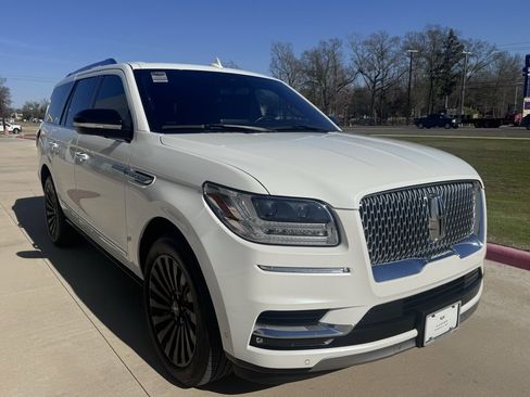 Used 2020 Lincoln Navigator Reserve w/ Luxury Package image 7