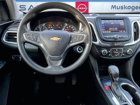 Used 2022 Chevrolet Equinox LT image 8