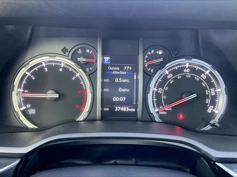 Used 2024 Toyota 4Runner TRD Off-Road Premium w/ Moonroof Package AWD/4WD image 26