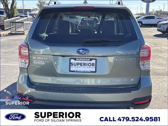 Used 2018 Subaru Forester 2.5i Premium w/ All-Weather Package AWD/4WD image 4