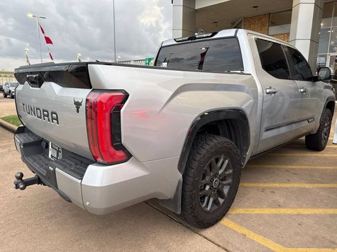 Used 2024 Toyota Tundra Platinum AWD/4WD image 2