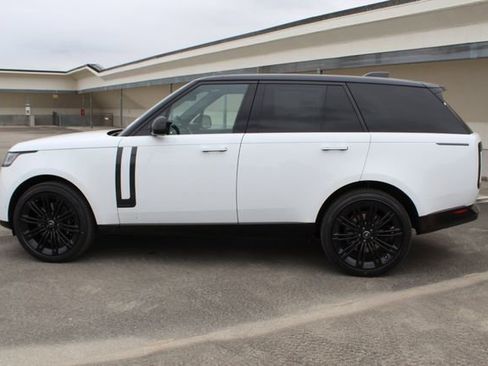 New 2025 Land Rover Range Rover Autobiography image 5