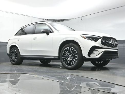 Used 2026 Mercedes-Benz GLC 300 image 42