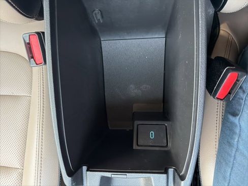 Used 2020 Ford Escape SEL image 18