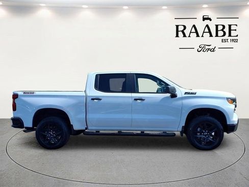 Used 2024 Chevrolet Silverado 1500 Custom Trail Boss w/ Turbomax Blackout Package AWD/4WD image 8