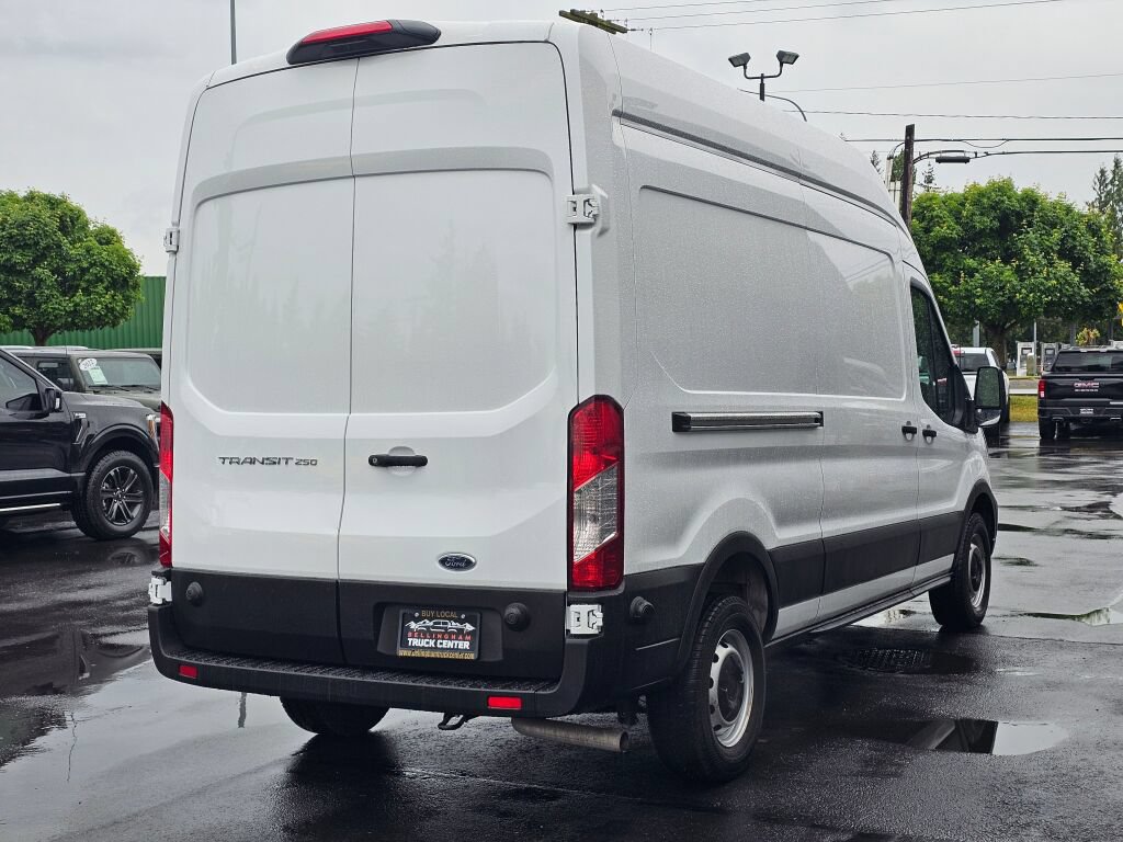 Used 2025 Ford Transit 250 148 High Roof RWD image 5