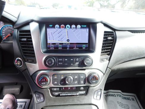 Used 2018 Chevrolet Suburban Premier image 40