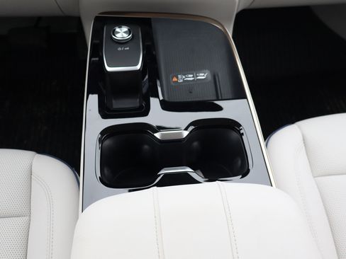 New 2026 Buick Enclave Avenir w/ Super Cruise Package image 13