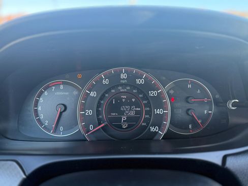 Used 2017 Honda Accord Sport image 19