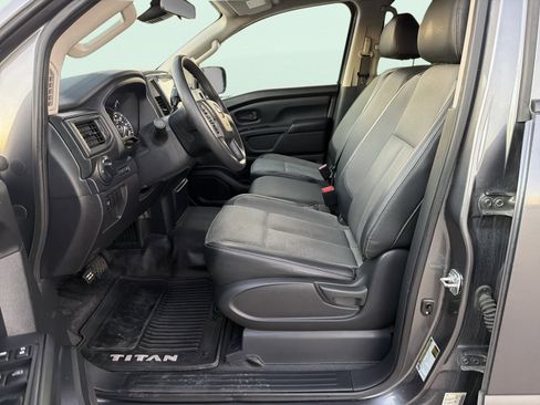 Used 2021 Nissan Titan S w/ S Utility Package image 14