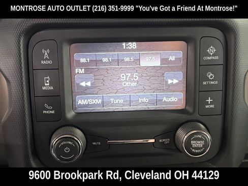 Used 2018 Jeep Wrangler Sport AWD/4WD image 28