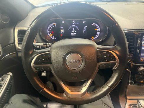 Used 2019 Jeep Grand Cherokee Limited AWD/4WD image 12