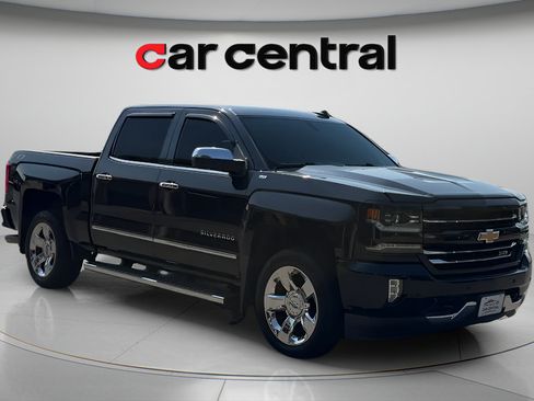 Used 2018 Chevrolet Silverado 1500 LTZ Z71 w/ LTZ Plus Package AWD/4WD image 8