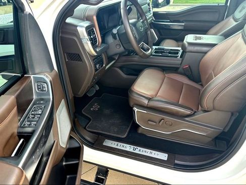 Certified 2024 Ford F250 King Ranch w/ Chrome Package AWD/4WD image 8