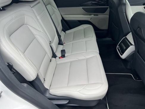 New 2026 Lincoln Nautilus Premier AWD/4WD image 16