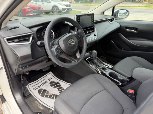 Used 2021 Toyota Corolla LE w/ Carpet Mat Package (TMS) FWD image 11