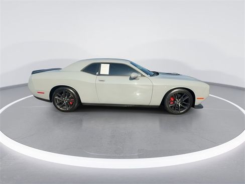 Used 2020 Dodge Challenger R/T w/ Shaker Package image 9