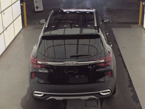 Used 2022 Kia Seltos SX AWD/4WD image 9