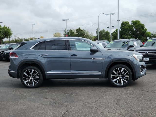 New 2026 Volkswagen Atlas Cross Sport SEL Premium R-Line AWD/4WD image 2