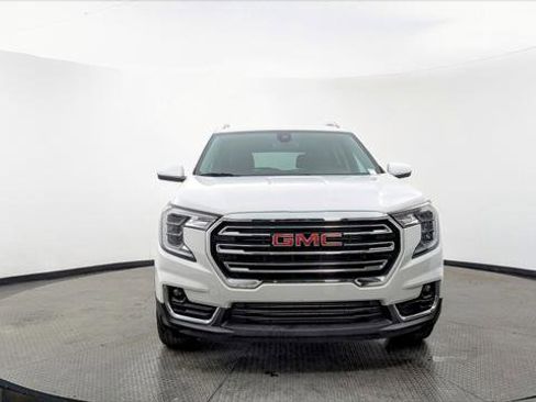 Used 2023 GMC Terrain SLT image 11