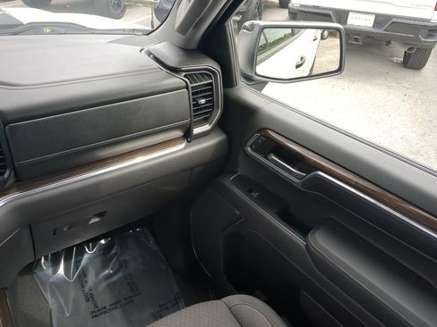 Used 2023 Chevrolet Silverado 1500 LT Trail Boss w/ Protection Package image 17