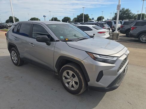 Used 2023 Toyota RAV4 LE FWD image 4