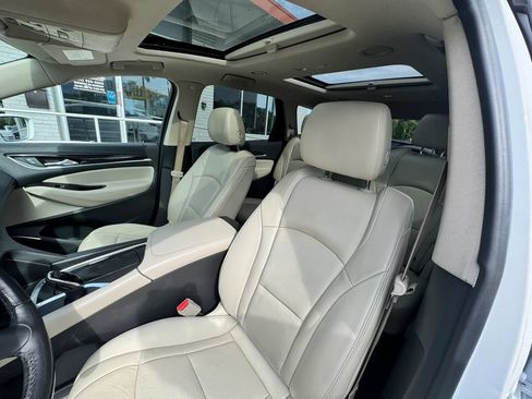 Used 2019 Buick Enclave Premium w/ Experience Buick Package FWD image 14