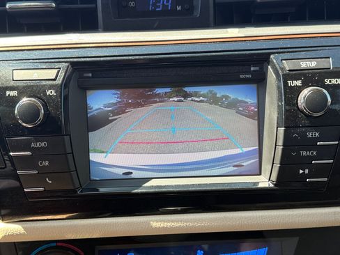 Used 2014 Toyota Corolla LE FWD image 27