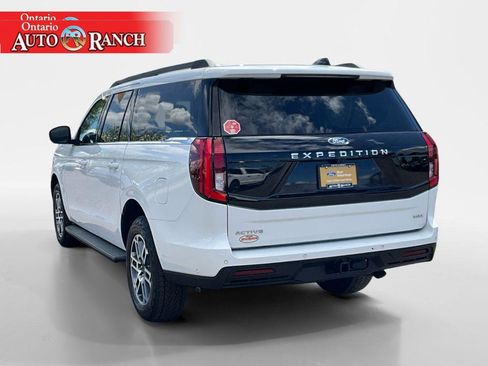 Certified 2025 Ford Expedition Max Active AWD/4WD image 3