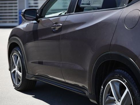 Used 2022 Honda HR-V EX image 8