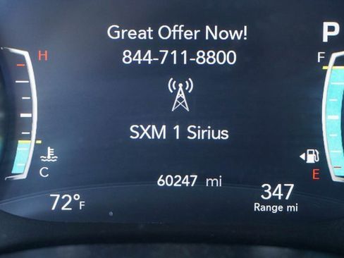 Used 2024 Chrysler Pacifica Touring-L image 24