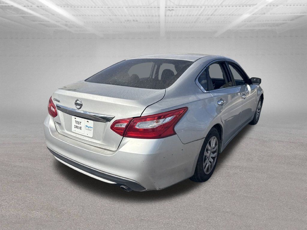 Used 2016 Nissan Altima 2.5 S w/ Power Driver Seat Package FWD image 8