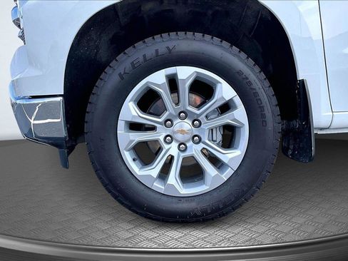 Used 2025 Chevrolet Silverado 1500 LTZ w/ Z71 Off-Road Package image 10