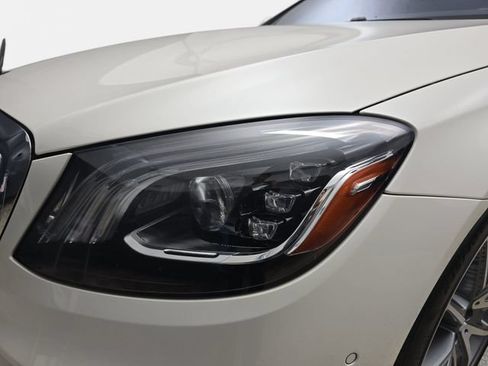 Used 2018 Mercedes-Benz S 560 Sedan image 32