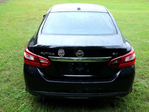 Used 2016 Nissan Altima 2.5 SV image 5