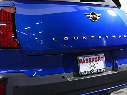 Used 2025 MINI Cooper Countryman S w/ Comfort Package Max image 7