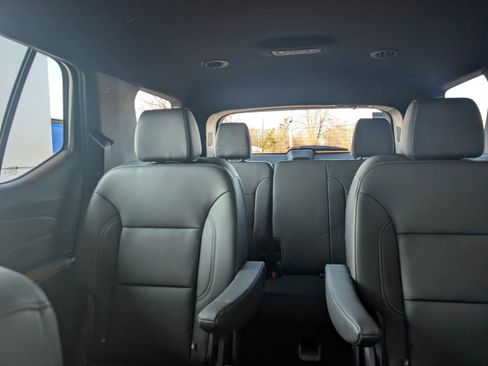 Certified 2023 Chevrolet Traverse LT w/ LT Premium Package image 28