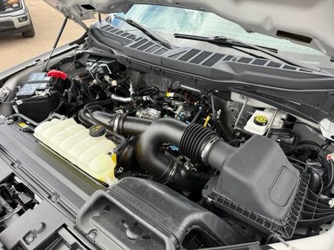 Used 2025 Ford F150 XL w/ Equipment Group 103A High AWD/4WD image 40