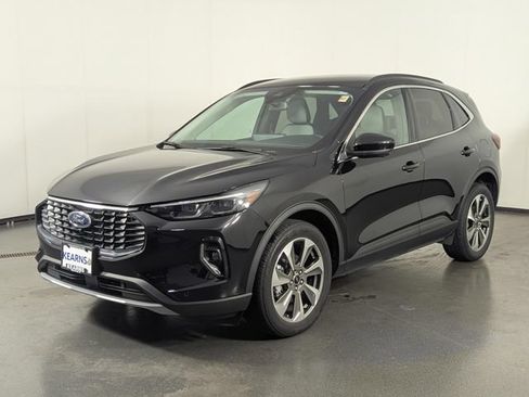 Used 2023 Ford Escape Platinum AWD/4WD image 4