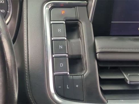 Certified 2021 Chevrolet Suburban LT AWD/4WD image 16
