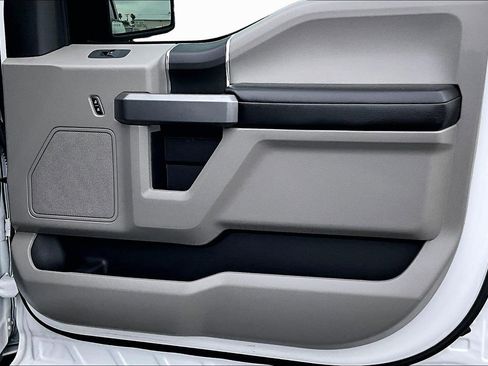 Used 2018 Ford F150 XLT RWD image 17