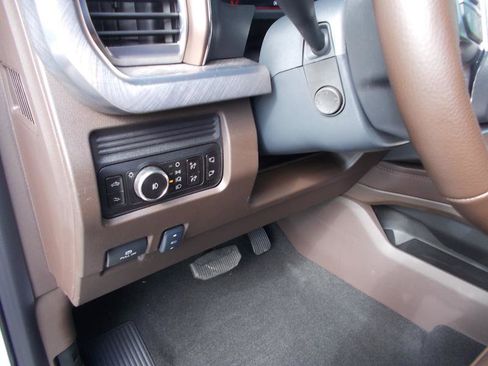 Used 2025 Ford F350 King Ranch w/ Chrome Package image 31