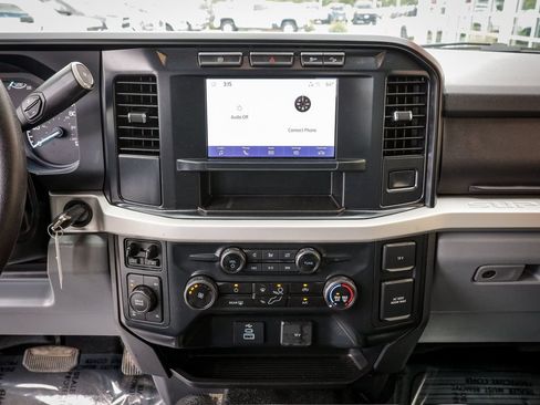 Used 2024 Ford F250 XLT w/ FX4 Off-Road Package AWD/4WD image 18
