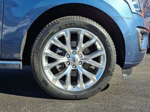 Used 2019 Ford Expedition Platinum image 10