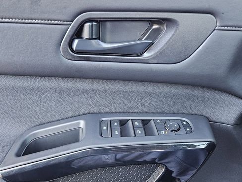 New 2025 Nissan Pathfinder SV image 29