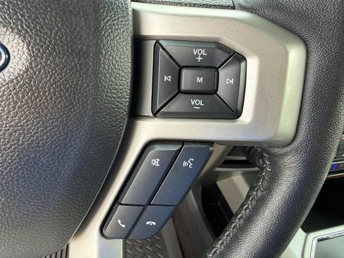 Used 2020 Ford F150 Lariat w/ Equipment Group 502A Luxury AWD/4WD image 20